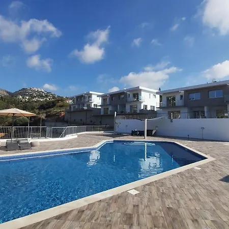 Sunset Gardens, 2 *