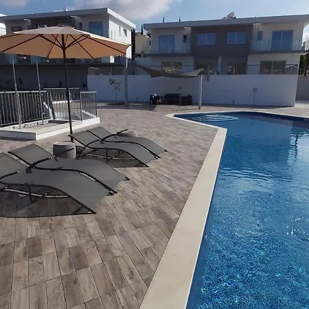 Villa Sunset Gardens, 2